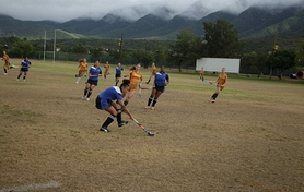 page-27-16-hockey-players1.jpg